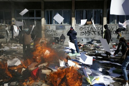 В Черногории произошли столкновения демонстрантов с полицией