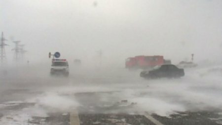 Три трассы Волгоградской области перекрыты из-за сильного снегопада