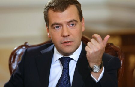 В столице Крыма открыли приемную Дмитрия Медведева