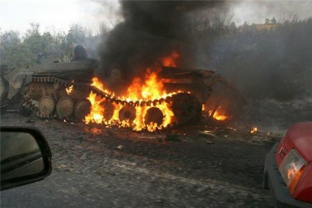 Ополченцы под Краматорском уничтожили 4 БТРа украинских военных