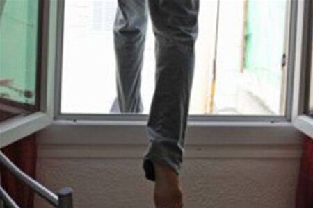 В Москве 17-летний парень не поступил в ВУЗ и выпрыгнул с 21 этажа
