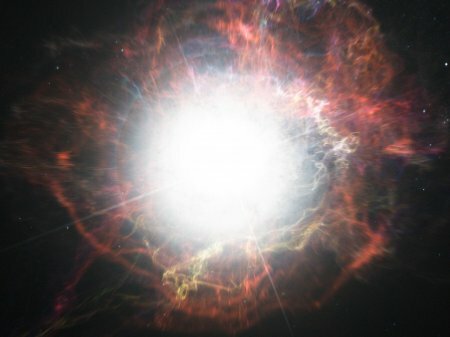 Сверхновая SN2010jl произведет пыль половины массы Солнца