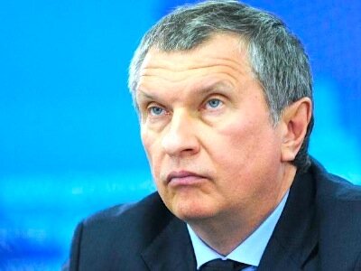 Компания "Роснефть" ожидает в 2014 году 400 млрд рублей чистой прибыли