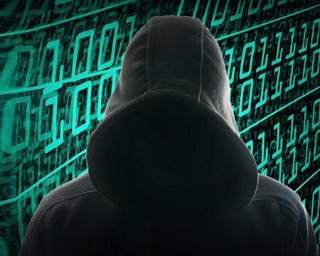 Украинский хакер заблокировал счета самопровозглашенных ЛНР и ДНР